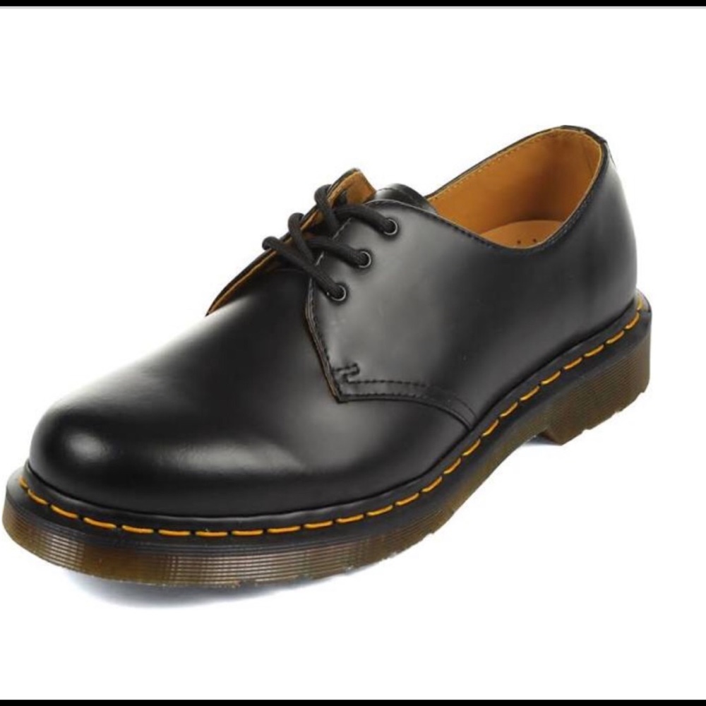 🔴DR.MARTENS 1461 - size Women’s US 9 Like new!!